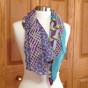 BCBGENERATION-Check Yourself Scarf -Excellent Cond